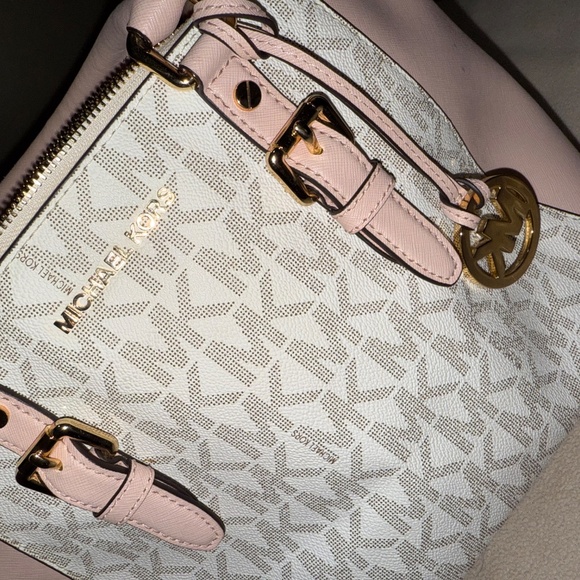 Michael Kors Ciera medium bag - Picture 4 of 13
